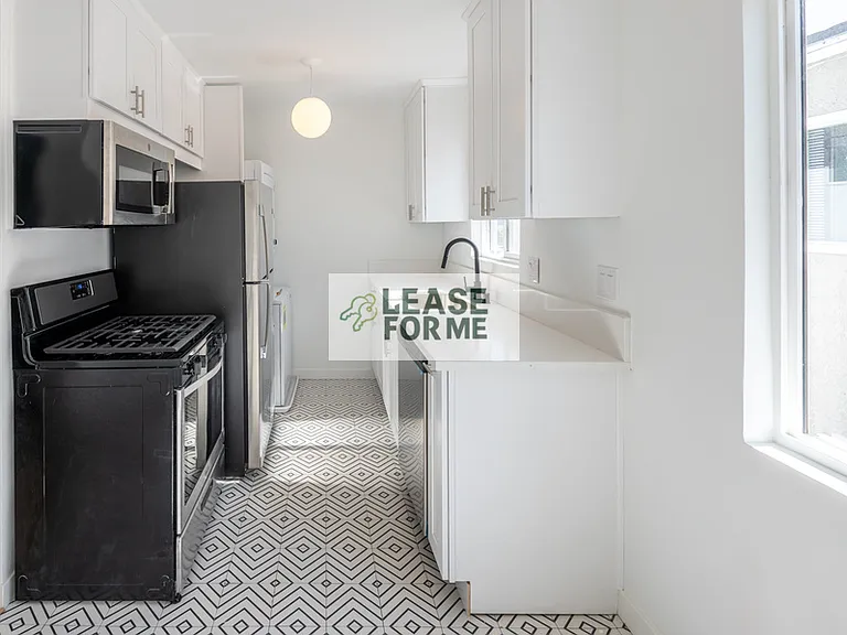 2757 S Redondo Blvd #2757 — Photo 10