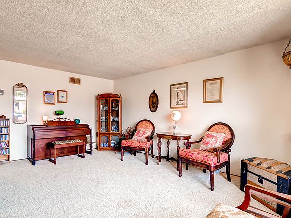 3rd image of 1568 Alcala Ct
