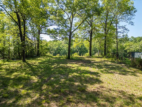 3rd image of 776 Moores Creek Rd