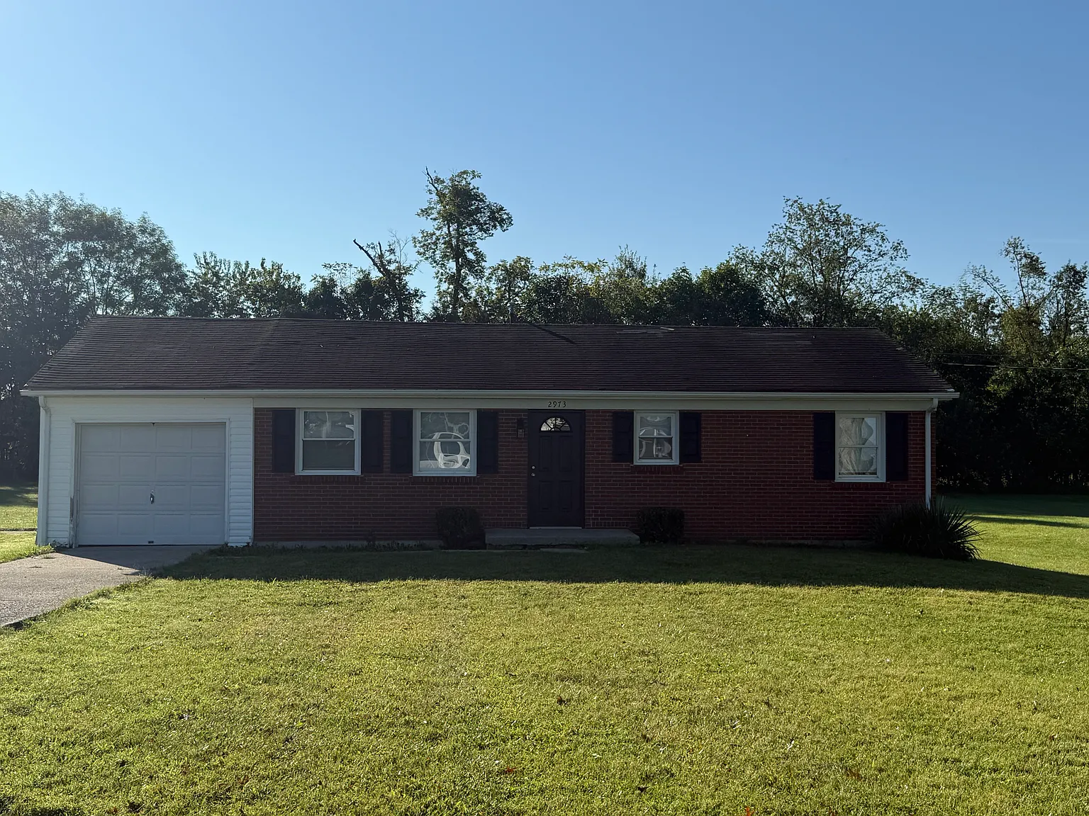 3 bed, 936 sqft, $1,550 — Photo 1