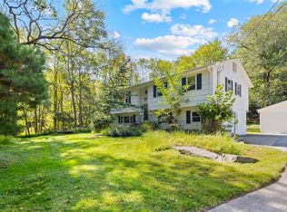 49 N Lorna Lane, Suffern, NY 10901