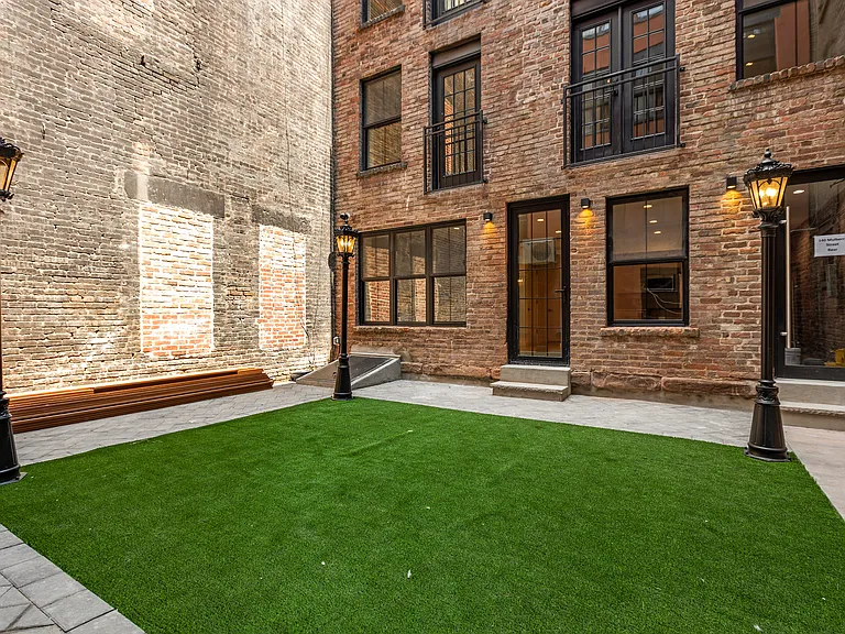 140 Mulberry St #3B — Photo 9