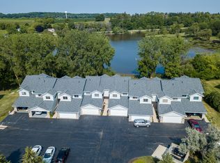 755 Green Bay Dr UNIT 4, Mayville, WI 53050