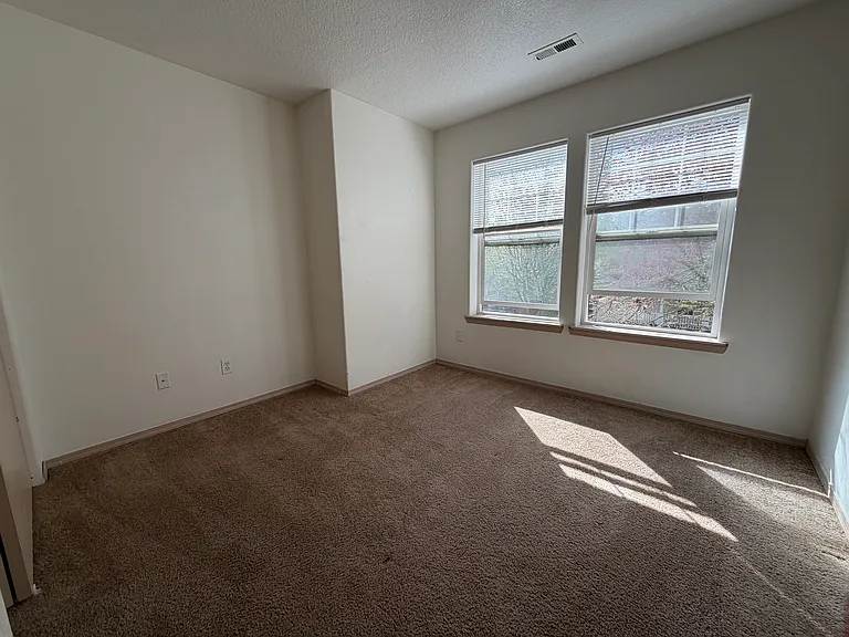 8413 NE Knott St #A — Photo 7