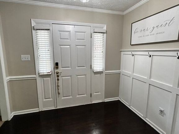 2nd image of 4107 Craigwood Ln