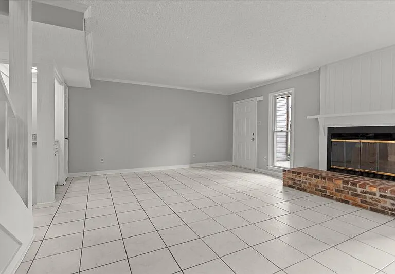 429 Russell St NE — Photo 5
