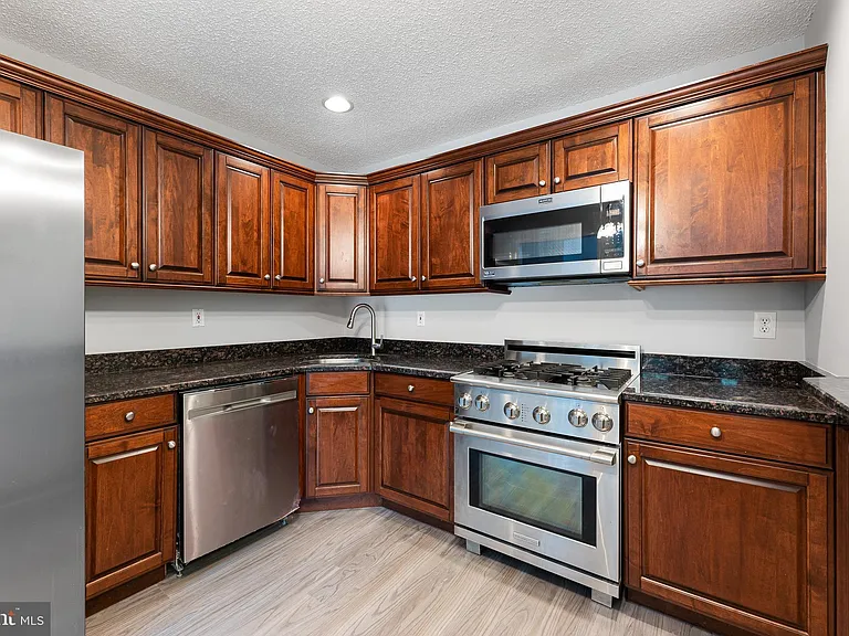 9 Mulberry Ct — Photo 8