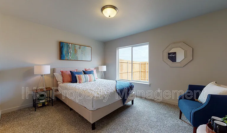 2513 E Helena St #A — Photo 3