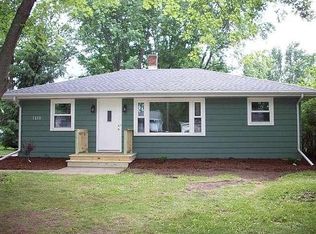 1410 S 10th St, Watertown, WI 53094