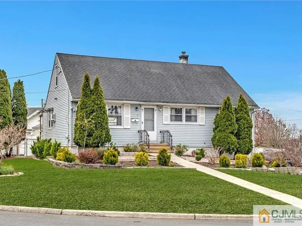 7 Able St, Iselin, NJ 08830