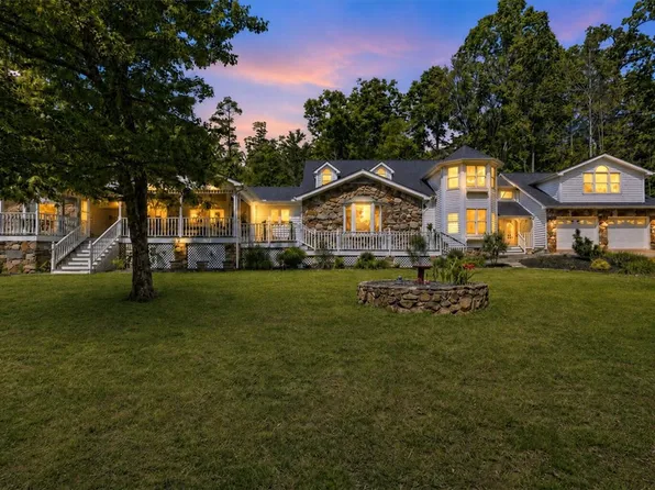 144 Porter Rd, Pickens, SC 29671
