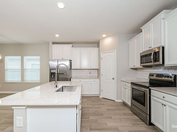 4th image of 1748 Mathews Manor Dr
