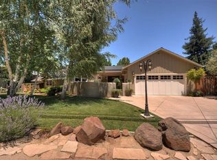 1085 Saint Joseph Ave, Los Altos, CA 94024