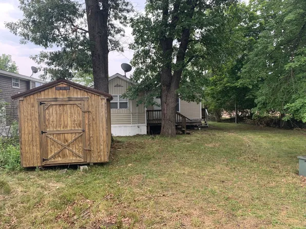 21/91 Woodhaven Dr E, Sublette, IL 61367