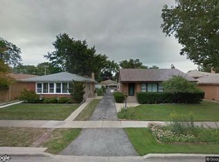 9429 Le Claire Ave, Skokie, IL 60077