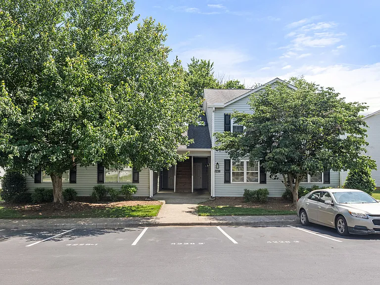 4228 Edith Ln #H — Photo 1
