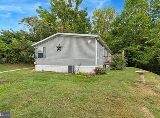 950 Sugars Bridge Rd, West Chester, PA 19380