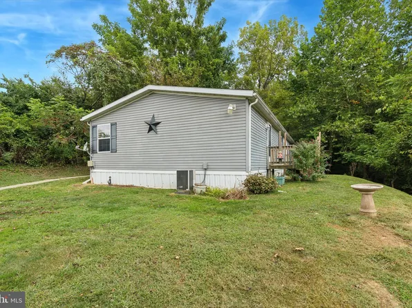 950 Sugars Bridge Rd, West Chester, PA 19380