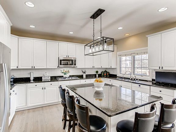 5th image of 21711 N Meadowlark Dr