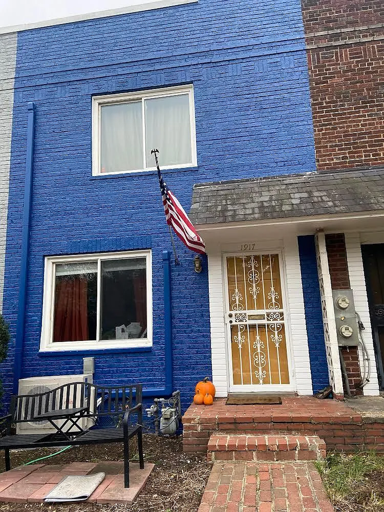 1917 D St NE photo 1