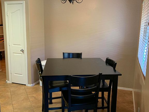4th image of 45023 W Miramar Rd