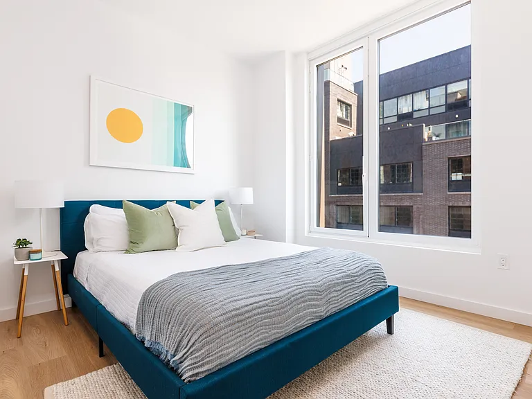 540 Waverly Ave #2J — Photo 10