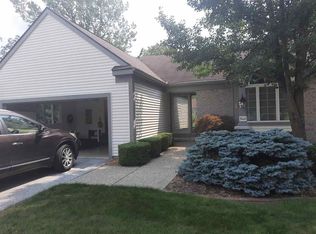5643 Cortland Cir, Bay City, MI 48706