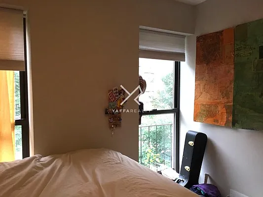 Rented by Yaffa Realty LLC | media 25