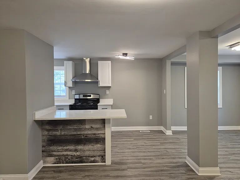 2539 W 21st Ave — Photo 9