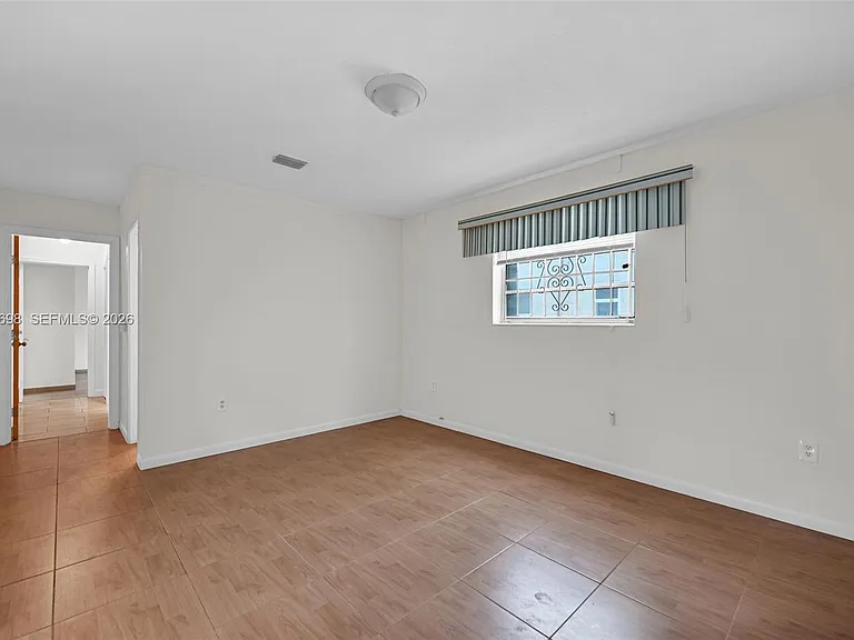 244 NW 43rd St — Photo 20