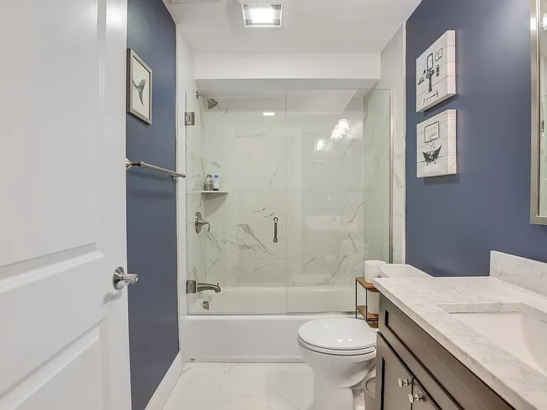 44 W Eagle St #3 — Photo 15