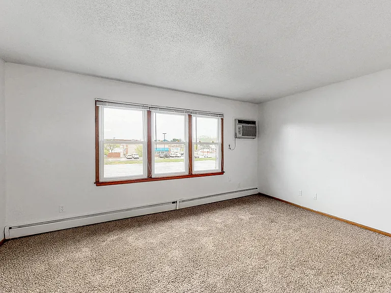Plaza Manor — Photo 88