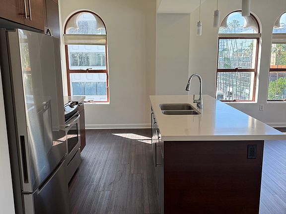2nd image of 7046 Hollywood Blvd APT 301