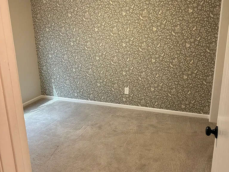1324 Sanford Dr — Photo 17