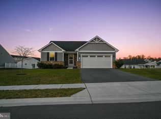 14 Plum Tree Ln, Martinsburg, WV 25403