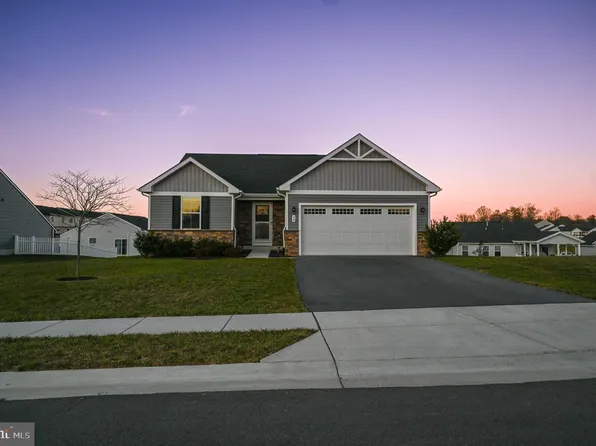 14 Plum Tree Ln, Martinsburg, WV 25403