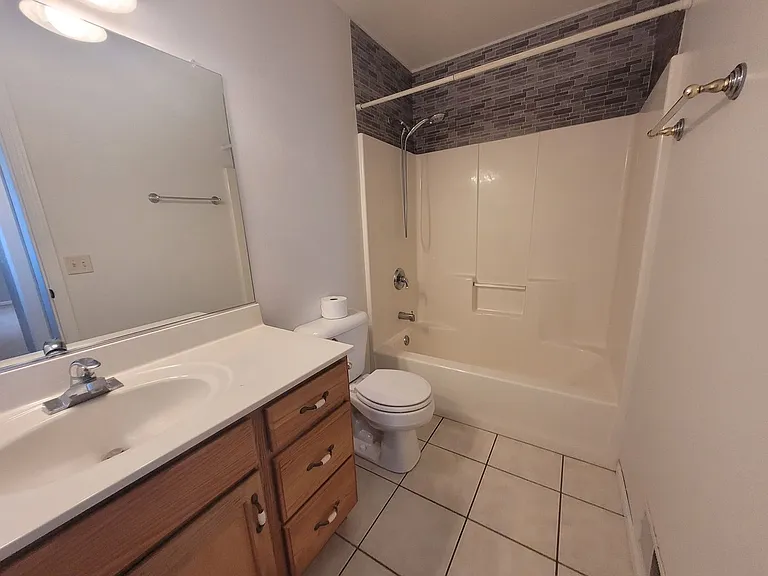 2255 Vesterheim St — Photo 14