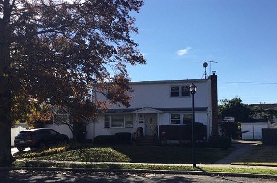 3rd image of 804 Mayer Dr
