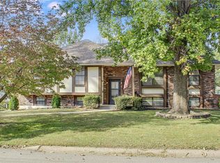 3408 S Phelps Rd, Independence, MO 64055