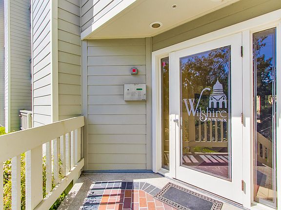 2nd image of 1950 Upas St Unit 301