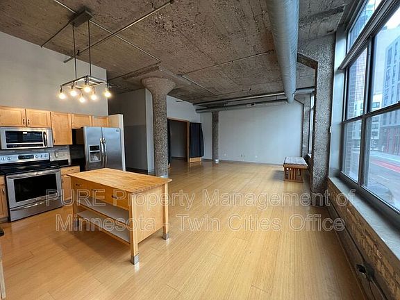 2nd image of 521 S 7th St Unit 212