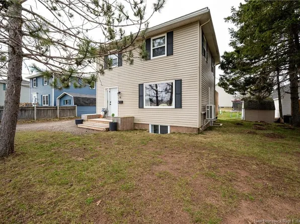 16 Beaconhill Ter, Riverview, NB E1B 1E3
