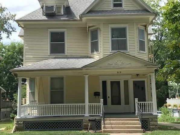919 S Highland Ave, Chanute, KS 66720