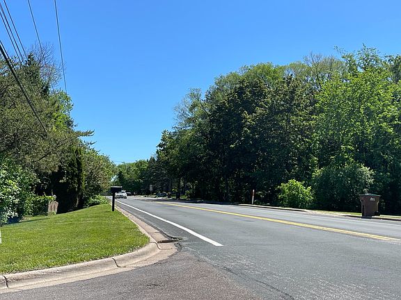 5th image of 1833 Orchard Ln