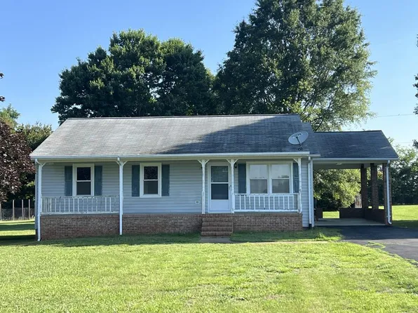 1061 Daniels Trl, Halifax, VA 24558