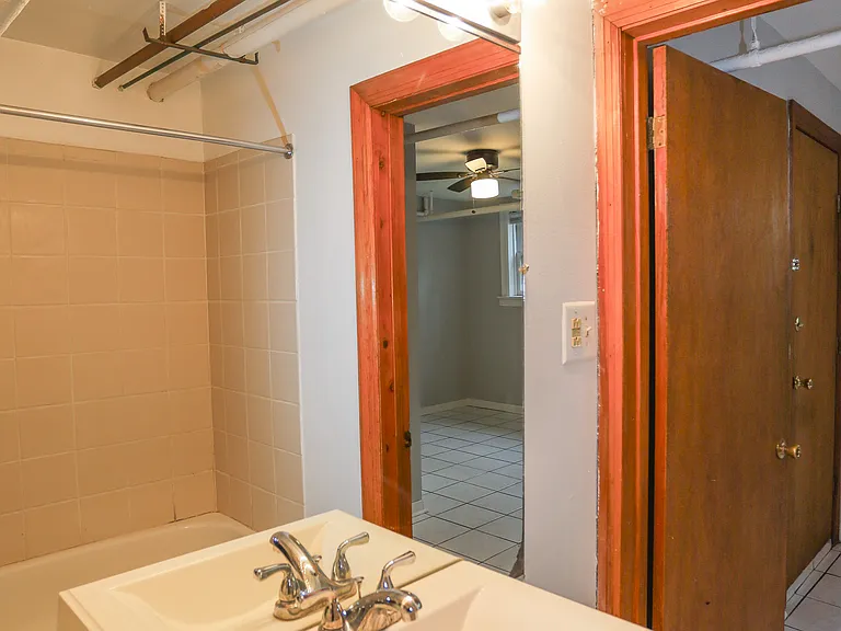 5655 N Christiana Ave #GS — Photo 8