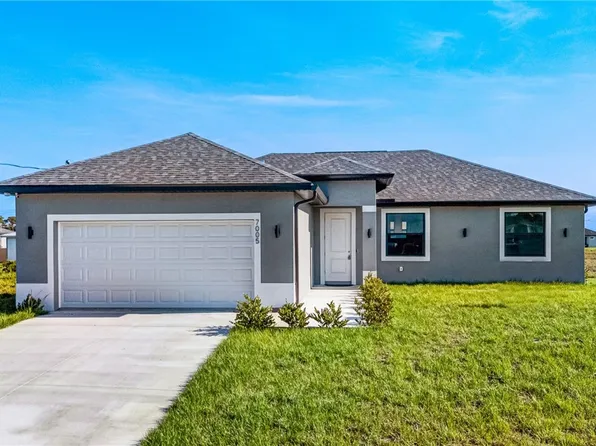 7005 Burma Cir, Labelle, FL 33935