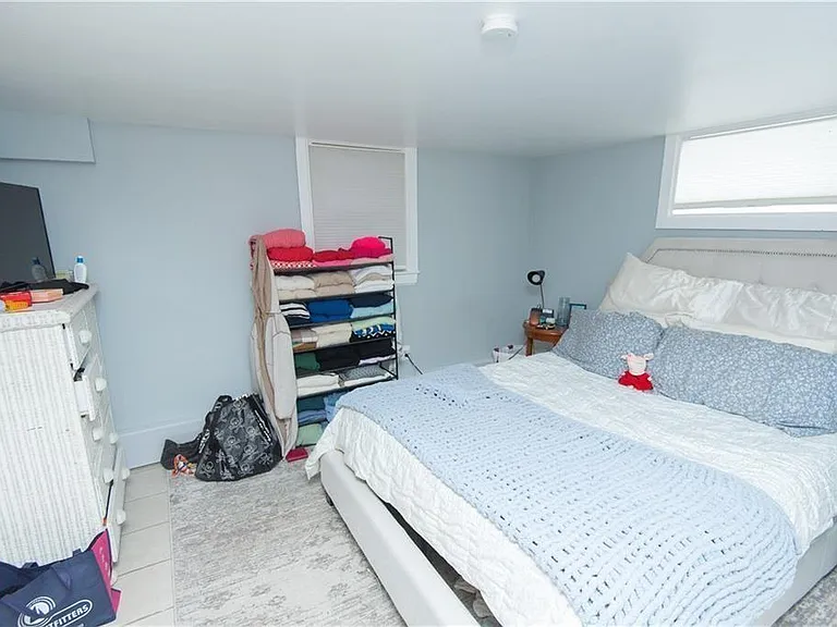 11 Crescent Rd #1 — Photo 10