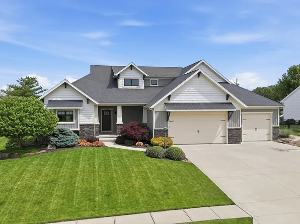 10223 Buttonwood Pass, Leo, IN 46765