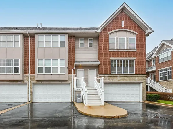 3856 South Lake DRIVE #23, Saint Francis, WI 53235
